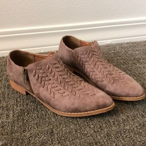 MAUVE CALLED TO SURF SHOES